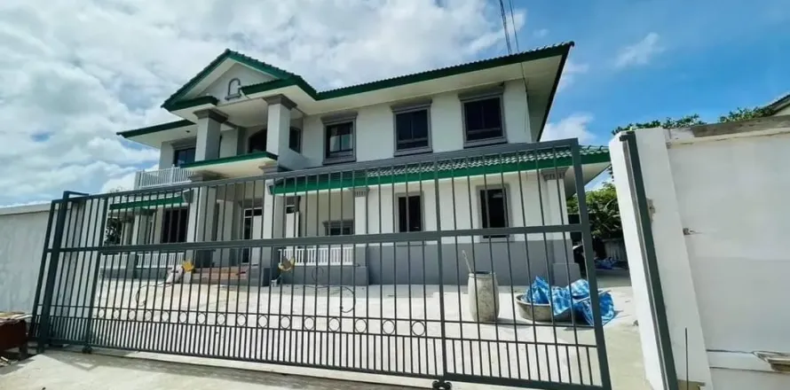 Дом в Самутпракане, Таиланд с 4 спальнями  № 161925