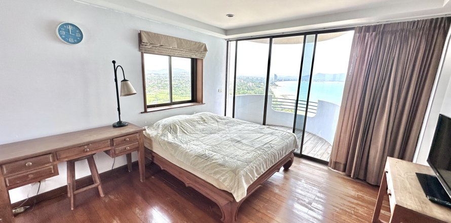 Studio in the Condo in Pattaya, Thailand  № 161922