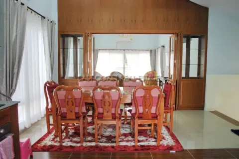 Casa de 4 dormitorios en Jomtien Beach, Pattaya, Tailandia № 212227 - foto 14