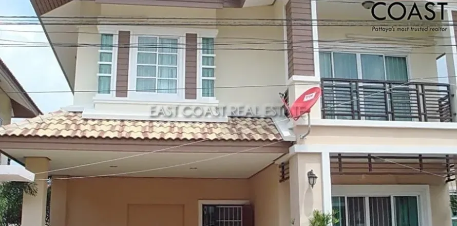 Casa de 3 dormitorios en Pattaya, Tailandia № 212231