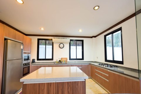 Villa in Ko Samui, Thailand 5 bedrooms № 180136 - photo 3