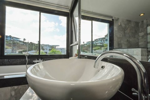 Villa in Ko Samui, Thailand 5 bedrooms № 180136 - photo 14