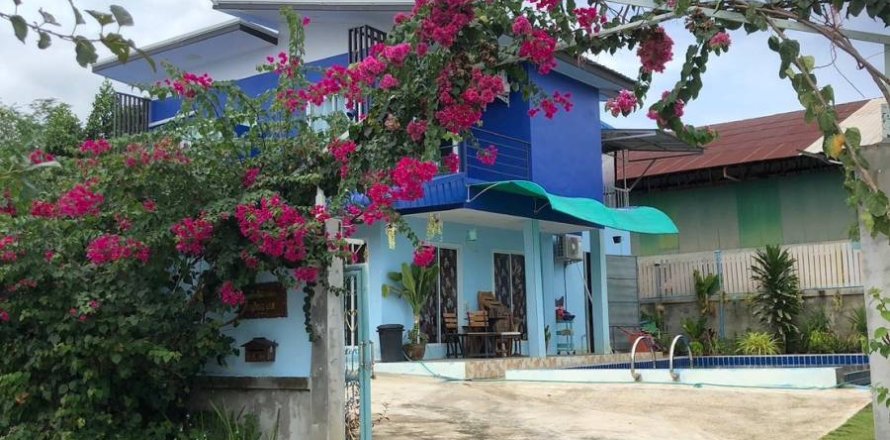 Townhouse in Ko Samui, Thailand 4 bedrooms № 180131
