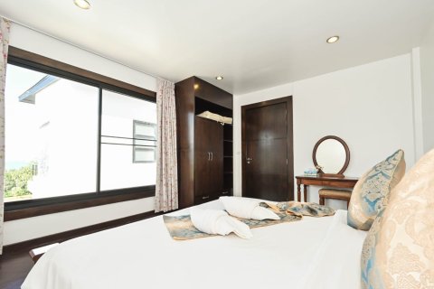Villa in Ko Samui, Thailand 4 bedrooms № 180135 - photo 10