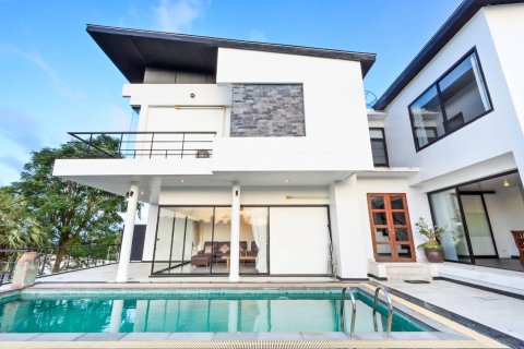 Villa in Ko Samui, Thailand 4 bedrooms № 180135 - photo 2