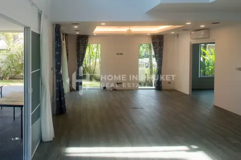 House in Phuket, Thailand 5 bedrooms № 158807 - photo 20