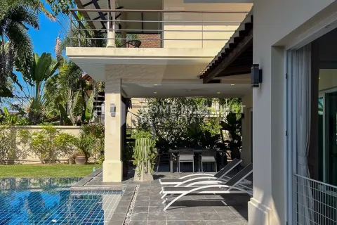 House in Phuket, Thailand 5 bedrooms № 158807 - photo 23