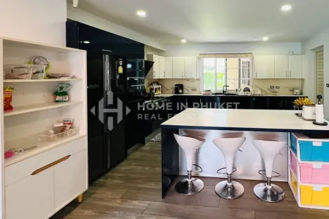 House in Phuket, Thailand 5 bedrooms № 158807 - photo 10