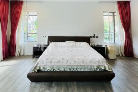 House in Phuket, Thailand 5 bedrooms № 158807 - photo 18