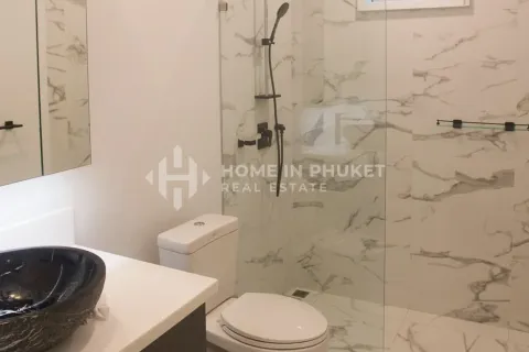 House in Phuket, Thailand 5 bedrooms № 158807 - photo 16