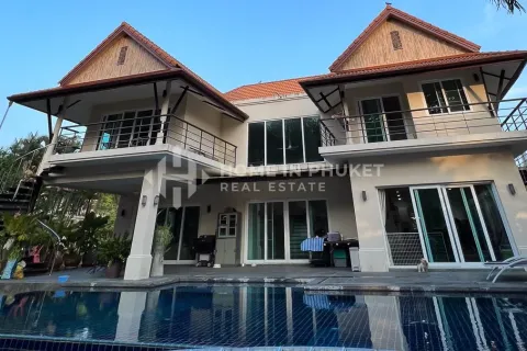 House in Phuket, Thailand 5 bedrooms № 158807 - photo 2