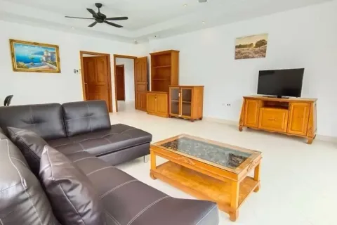 Casa de 3 dormitorios en Jomtien Beach, Pattaya, Tailandia № 210520 - foto 30