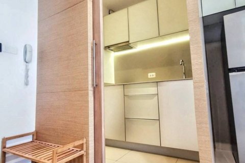 Condo in Bangkok, Thailand, 1 bedroom  № 116994 - photo 10