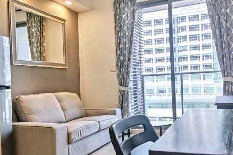 Condo in Bangkok, Thailand, 1 bedroom  № 116994 - photo 1