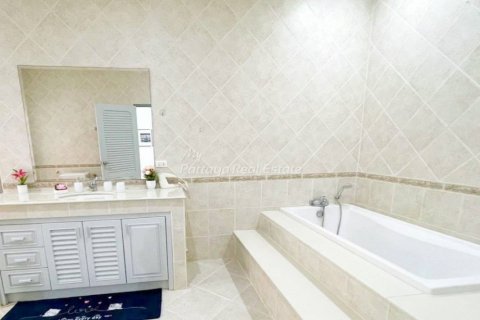 Дом в Паттайе, Таиланд с 12 спальнями № 116988 - фото 9