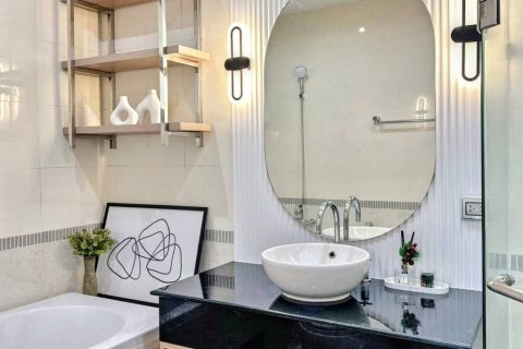 Condo in Bangkok, Thailand, 2 bedrooms  № 116993 - photo 5