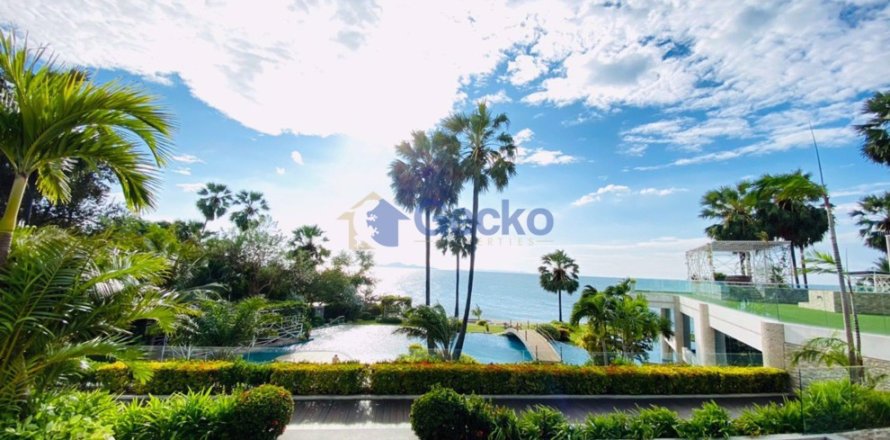Studio in the Condo in Pattaya, Thailand № 220469