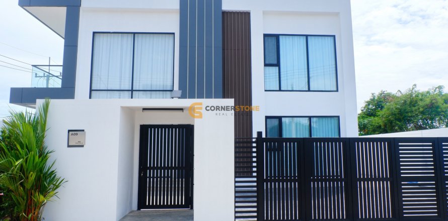 Studio in Pattaya, Thailand № 220471