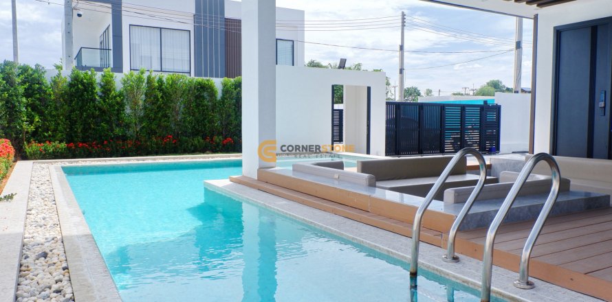 Studio in Pattaya, Thailand № 220472