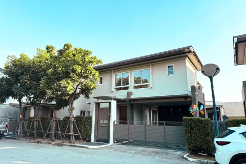 Maison à Lat Krabang, Bangkok, Thaïlande 3 chambres № 170538