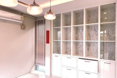 Maison à Lat Krabang, Bangkok, Thaïlande 3 chambres № 170538 - photo 6