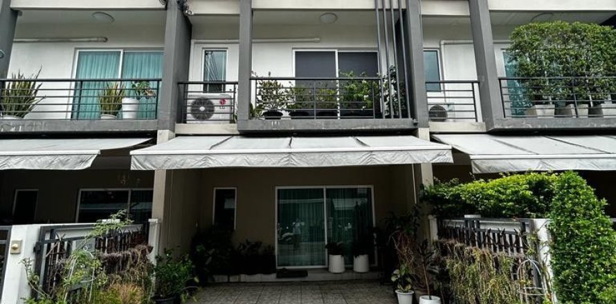 Townhouse à Suan Luang, Bangkok, Thaïlande 3 chambres № 170541