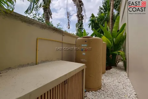 Casa de 4 dormitorios en Pattaya, Tailandia № 212719 - foto 7
