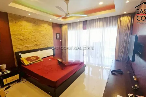 Condominio de 2 dormitorios en Jomtien Beach, Pattaya, Tailandia № 212723 - foto 17