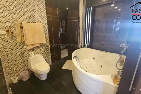 Condominio de 2 dormitorios en Jomtien Beach, Pattaya, Tailandia № 212723 - foto 26