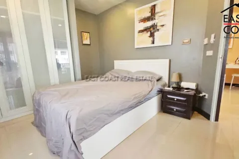 Condominio de 2 dormitorios en Jomtien Beach, Pattaya, Tailandia № 212723 - foto 11