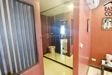 Condominio de 2 dormitorios en Jomtien Beach, Pattaya, Tailandia № 212723 - foto 16
