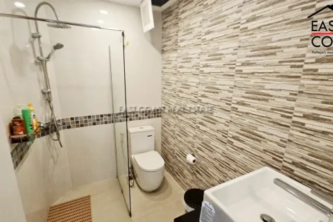 Condominio de 3 dormitorios en Jomtien Beach, Pattaya, Tailandia № 212720 - foto 21