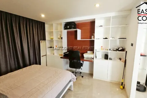 Condominio de 3 dormitorios en Jomtien Beach, Pattaya, Tailandia № 212720 - foto 20