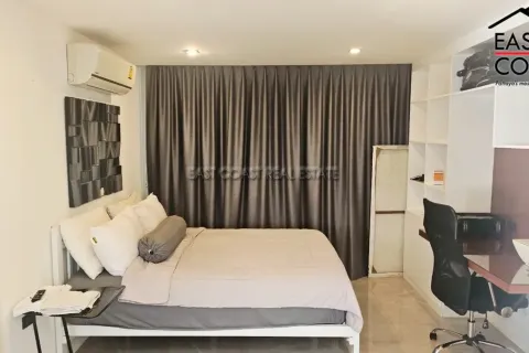 Condominio de 3 dormitorios en Jomtien Beach, Pattaya, Tailandia № 212720 - foto 22