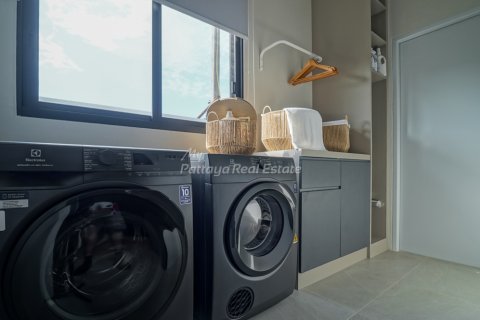 Maison à Pattaya, Thaïlande 4 chambres № 155428 - photo 17