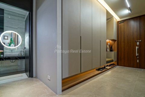 Maison à Pattaya, Thaïlande 4 chambres № 155428 - photo 8