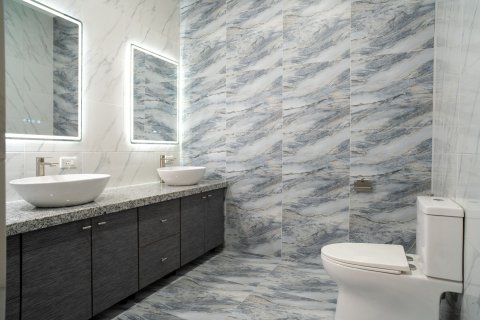 Villa in Pattaya, Thailand 6 bedrooms № 149341 - photo 17