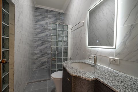 Villa in Pattaya, Thailand 6 bedrooms № 149341 - photo 27