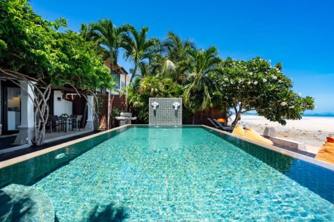 Вилла в Сураттхани, Таиланд с 3 спальнями  № 173054 - фото 3