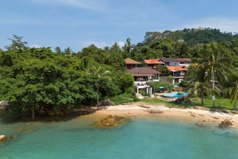 Вилла в Сураттхани, Таиланд с 3 спальнями  № 173053 - фото 5