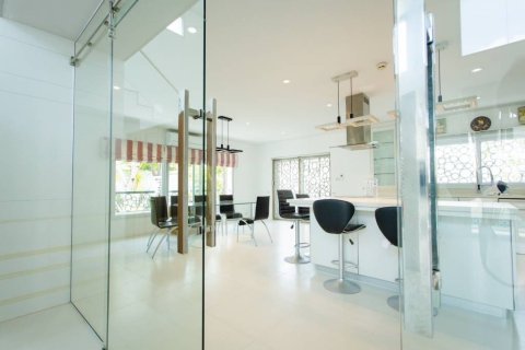 Villa à Hua Hin, Thaïlande 4 chambres № 173020 - photo 9