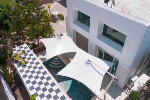 Villa à Hua Hin, Thaïlande 4 chambres № 173020