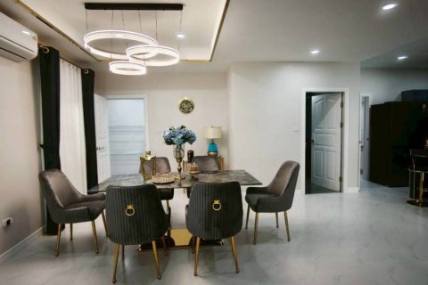 Villa à Pattaya, Thaïlande 4 chambres № 173024 - photo 6