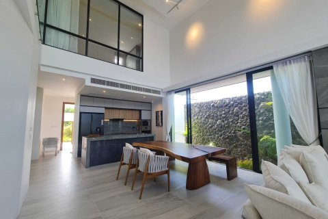 Villa in Phuket, Thailand 4 bedrooms № 160750 - photo 10
