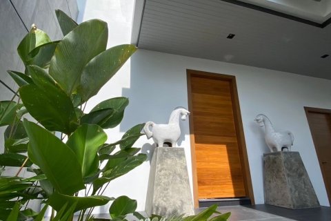 Villa in Phuket, Thailand 4 bedrooms № 160750 - photo 22