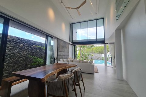 Villa in Phuket, Thailand 4 bedrooms № 160750 - photo 8