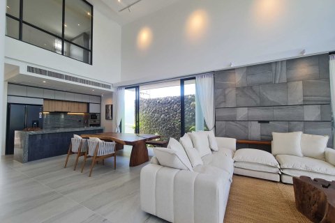 Villa in Phuket, Thailand 4 bedrooms № 160750 - photo 11