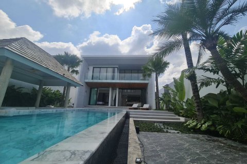 Villa in Phuket, Thailand 4 bedrooms № 160750 - photo 3