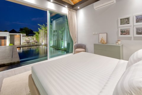 Villa in Phuket, Thailand 3 bedrooms № 160745 - photo 15