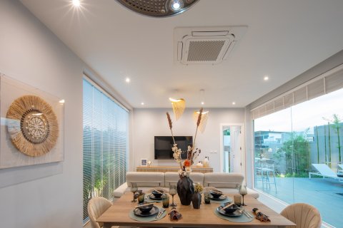 Villa in Phuket, Thailand 3 bedrooms № 160745 - photo 3